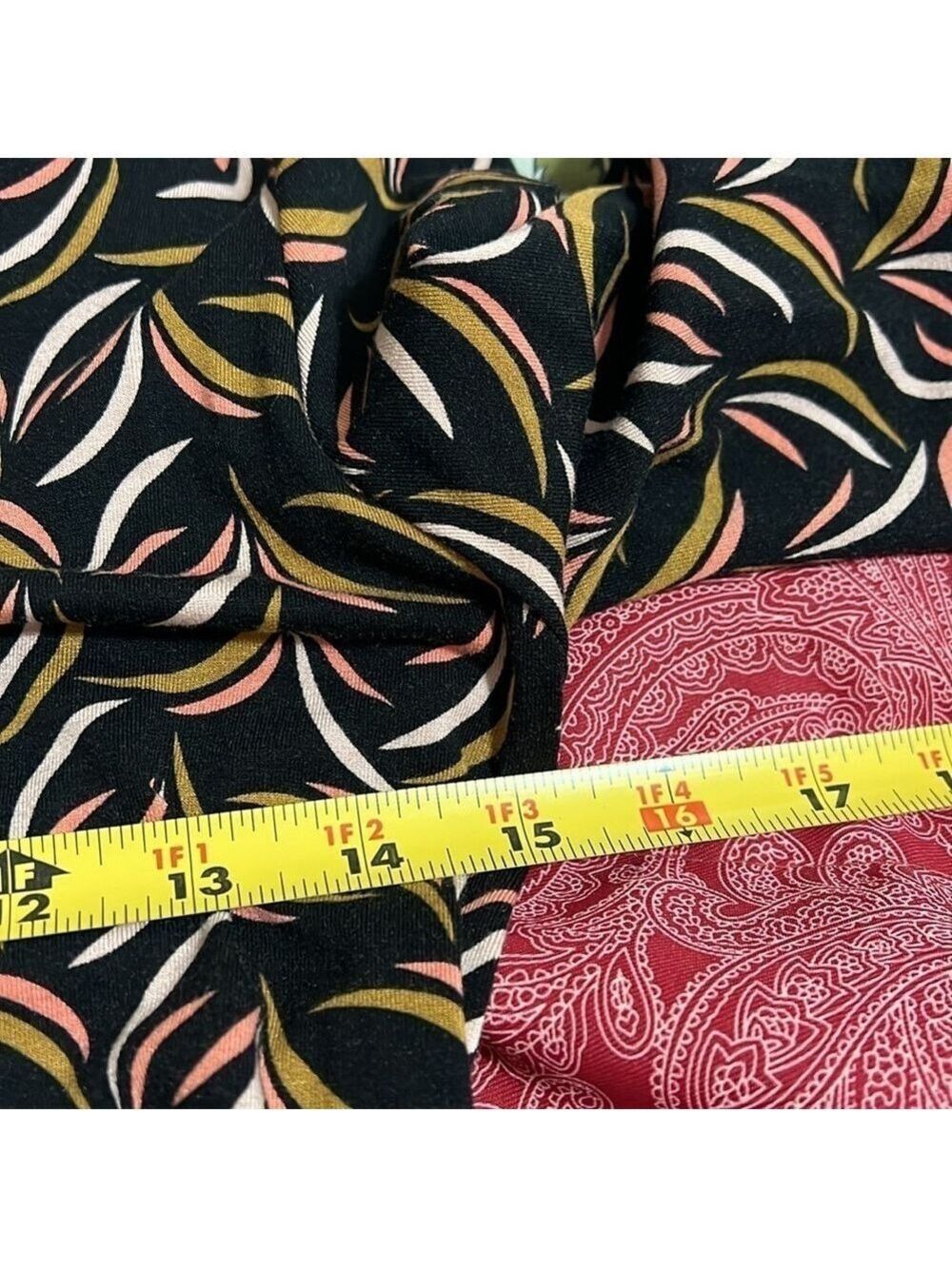 BODEN wrap dress in stylish print. Black/tan/light coral. Like new 8L - Picture 7 of 12